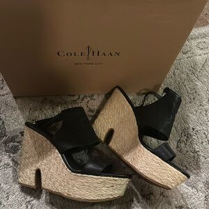 🩷Black leather wedge heel sandals